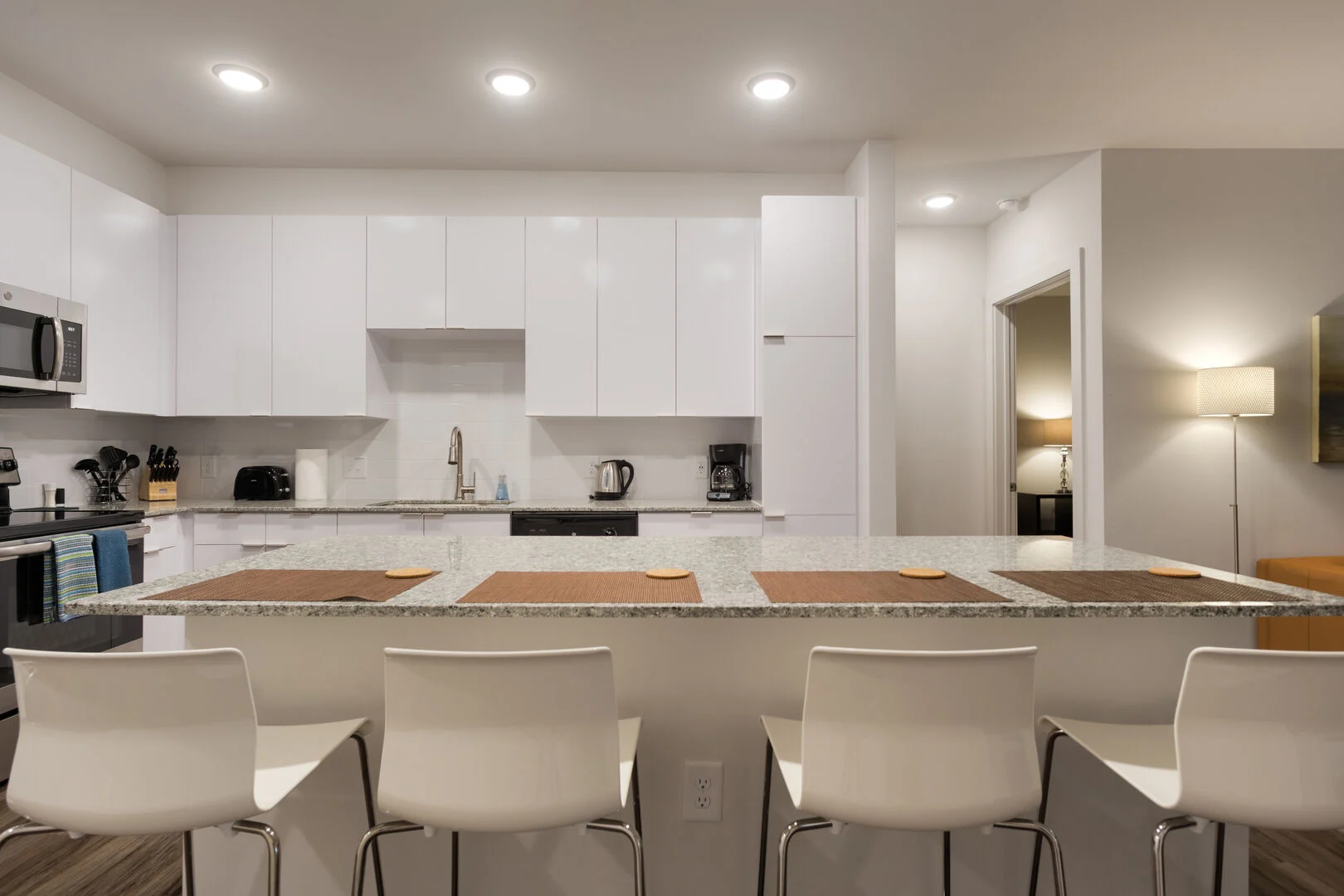 Kitchen with bar
